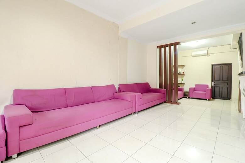 Hotel Bi.es Homestay