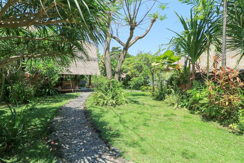 Hotel Palm Beach Villas Bali
