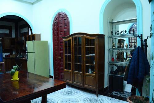 Hostal Flora Hostel