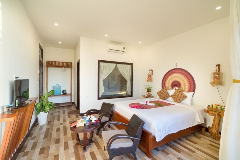 Bed & Breakfast Hemp Wellness Retreat