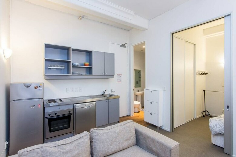 Historical Cbd Apartment