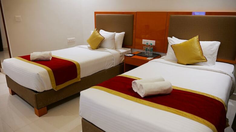 V One Hotel-ambara Elite