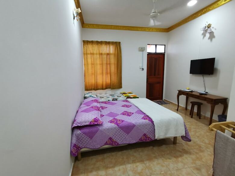 Hotel Oyo 89887 Chalet Yunie
