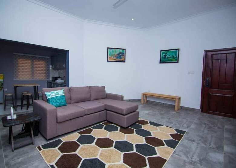 The Blank Lounge & Apartment