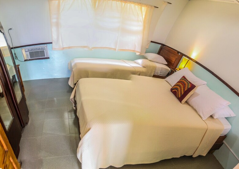 Bed & Breakfast Dona Mara Beach Hotel