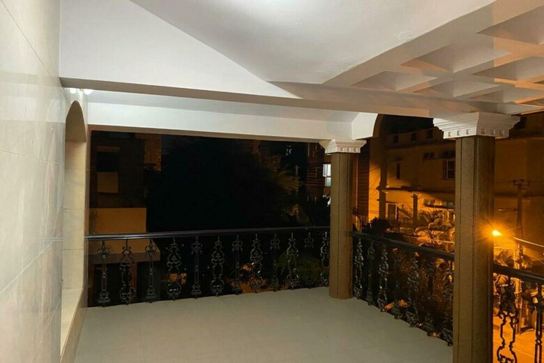 Hotel Iris