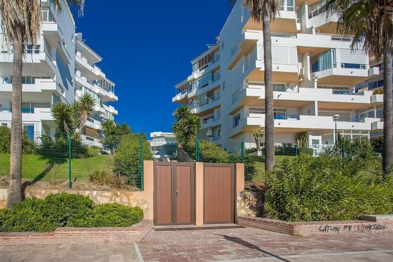 Beachfront Apartment In Marbella