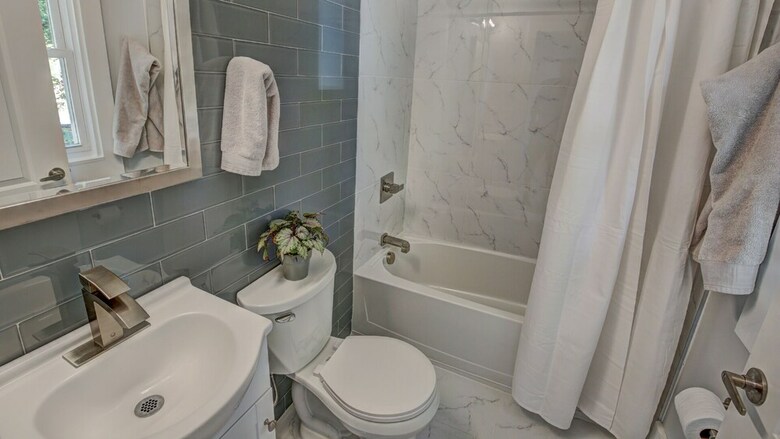 9 Bedroom, South Mint Street