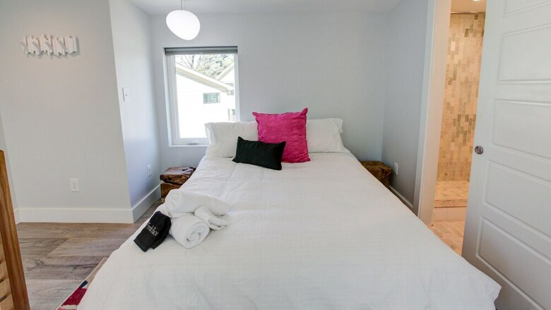 5 Bedroom, Woodside Avenue