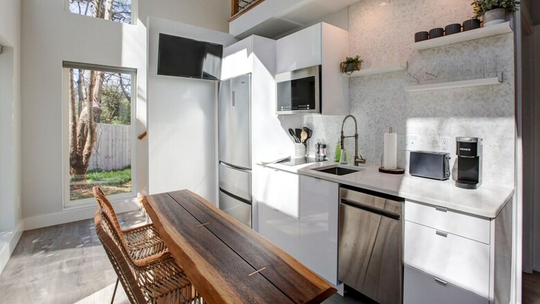 5 Bedroom, Woodside Avenue