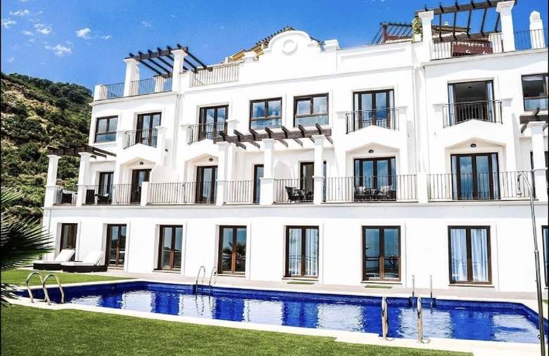 A Beautiful Modern Two Bedroom Villa
