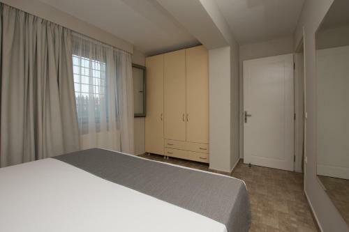Hotel Golden Coast Boutique - Luxury Living