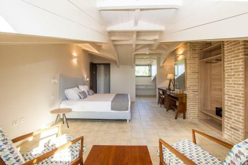 Hotel Golden Coast Boutique - Luxury Living