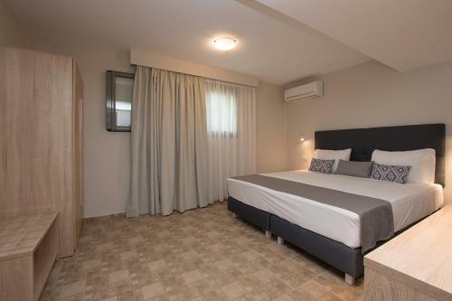 Hotel Golden Coast Boutique - Luxury Living