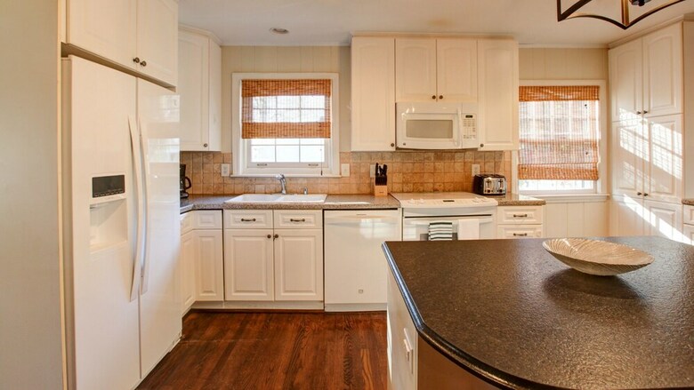 3 Bedroom, Woodlark Lane