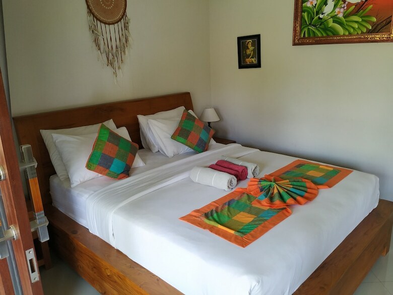 Hotel Putu's Paradise Guesthouse