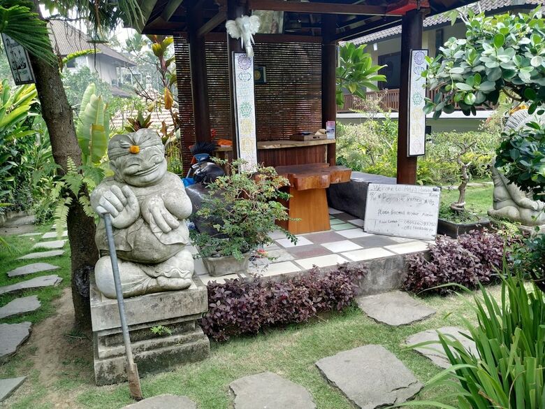 Hotel Putu's Paradise Guesthouse