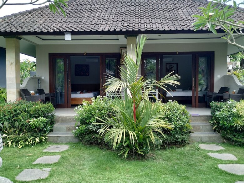 Hotel Putu's Paradise Guesthouse