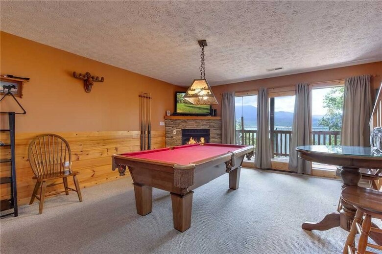 Cabana Enchanted View Lodge, 3 Bedrooms, Pool Access, Mountain View, Sleeps 10