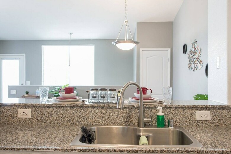 Apartamento Modern Quiet Home - 15 Minutes To Strip With Pool!