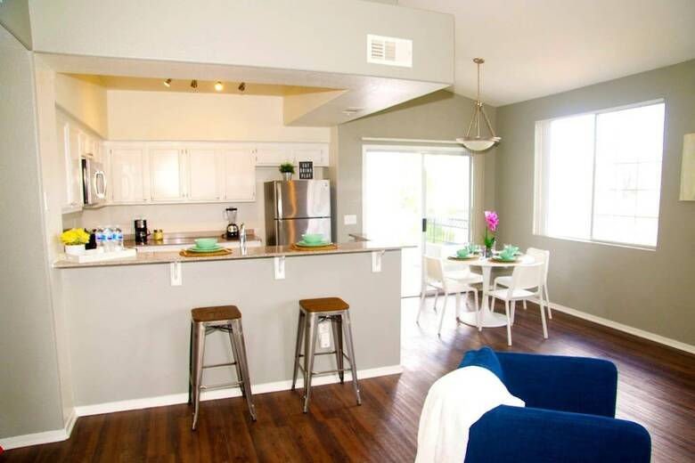 Apartamento Modern Home On Top Floor Pool + Private Balcony