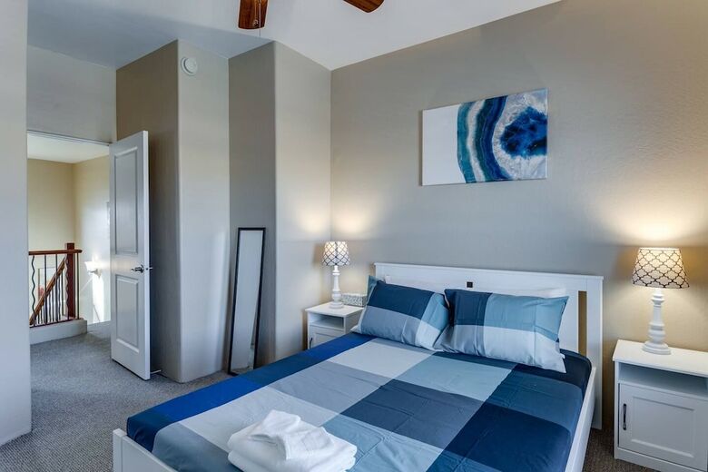 Stunning Home In A Great Location 2-car Garage