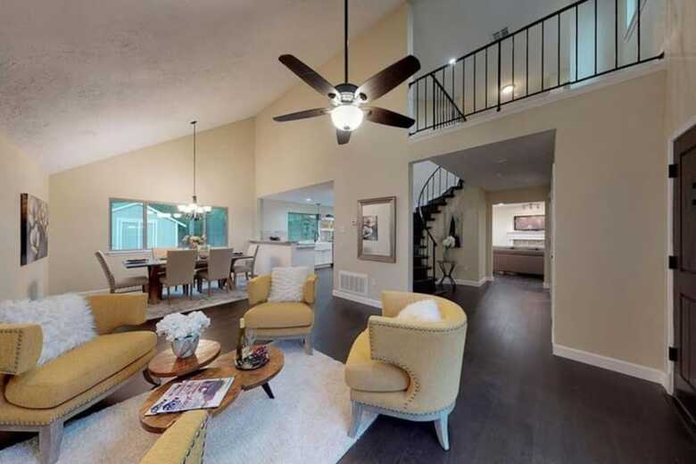 Beautiful Home In The Woodlands Best Location!
