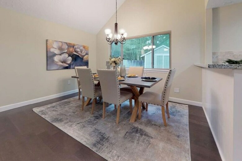 Beautiful Home In The Woodlands Best Location!