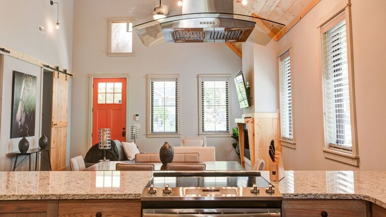 3 Bedroom, East 18th Street