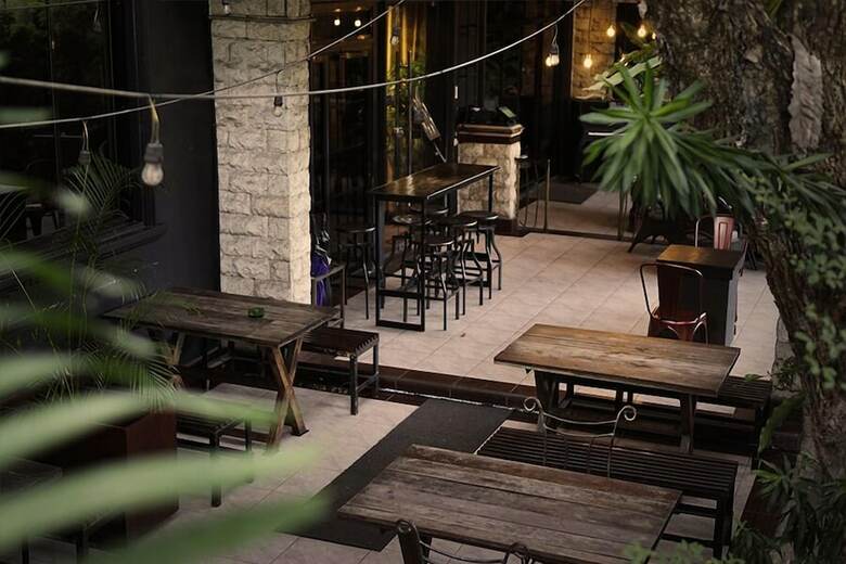 Hostal The Suite Hostel By Cafeplus Coffee - Adults Only