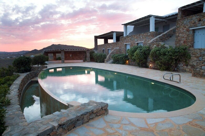 Villa Aurora III Bythe Pearls Collection
