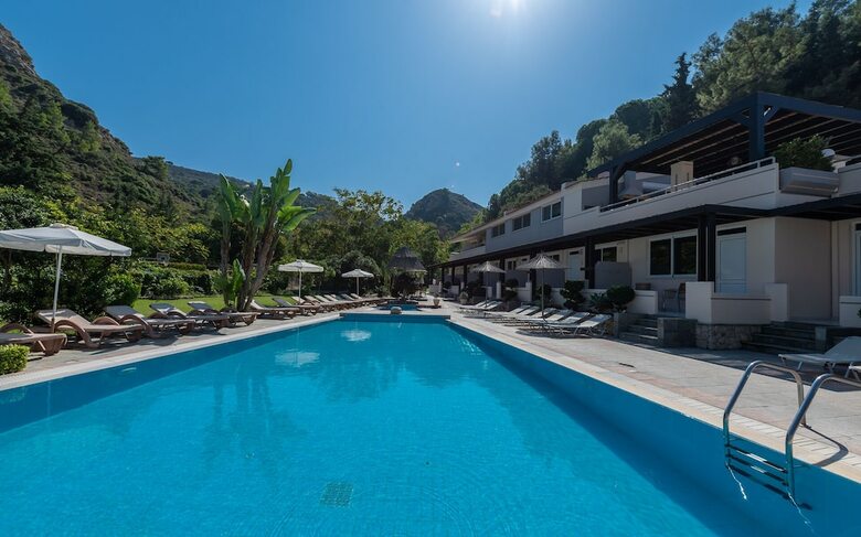 Aparthotel Orion Houses