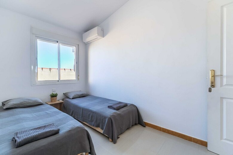 Apartamentos Sur Suites �tico Soler