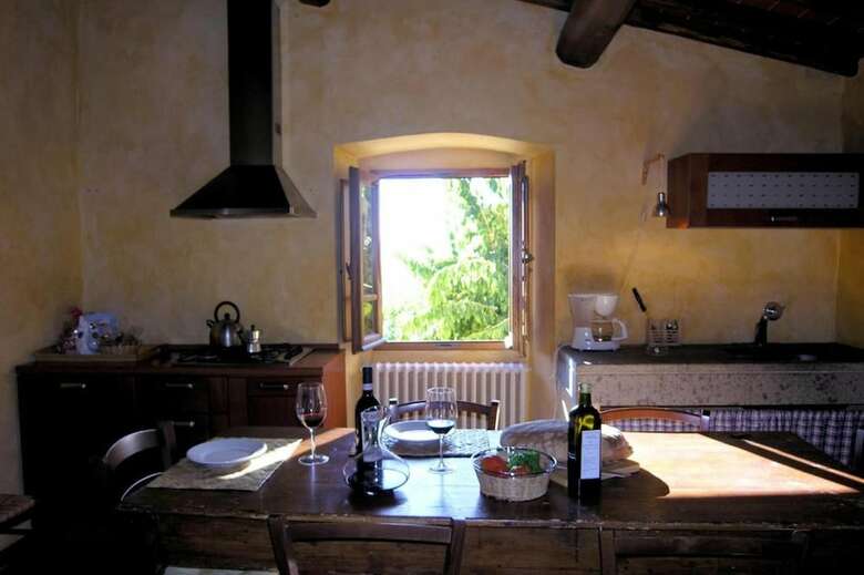 Villa Apartment With One Bedroom In Castelfranco Piandisc�, With Pool Access