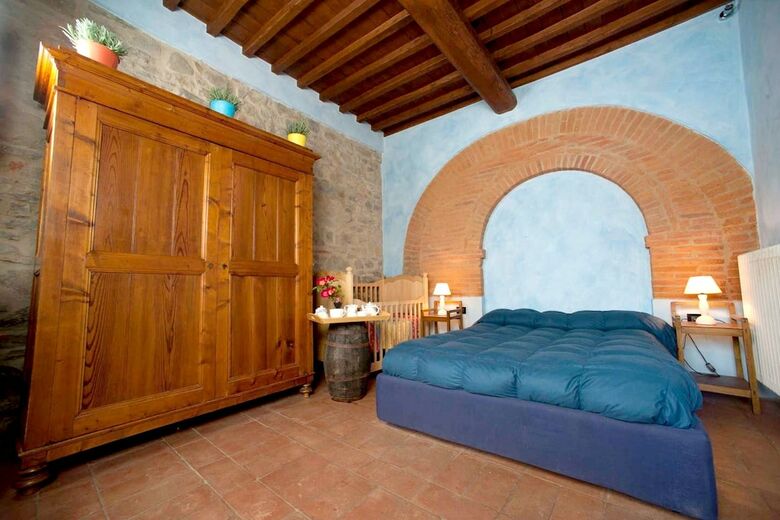 Apartment With One Bedroom In Castelfranco Piandisc�, With Pool Access