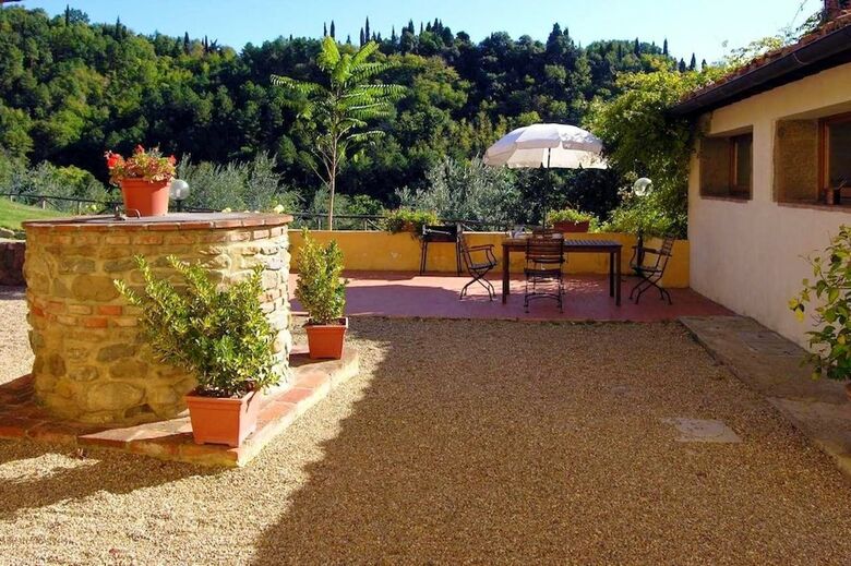 Apartment With 2 Bedrooms In Castelfranco Piandisc�, With Pool Access And Wifi
