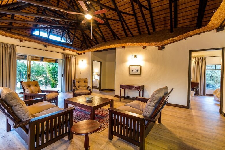 Hotel Phelwana Game Lodge