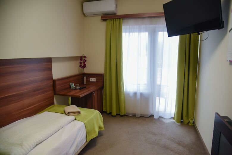 Hotel Oazis Wellness Panzio