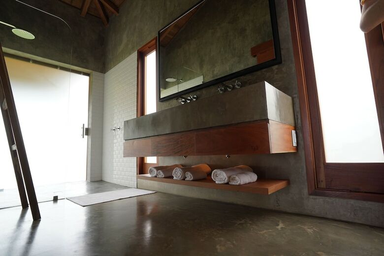 Hermosa-hills Luxury Villas