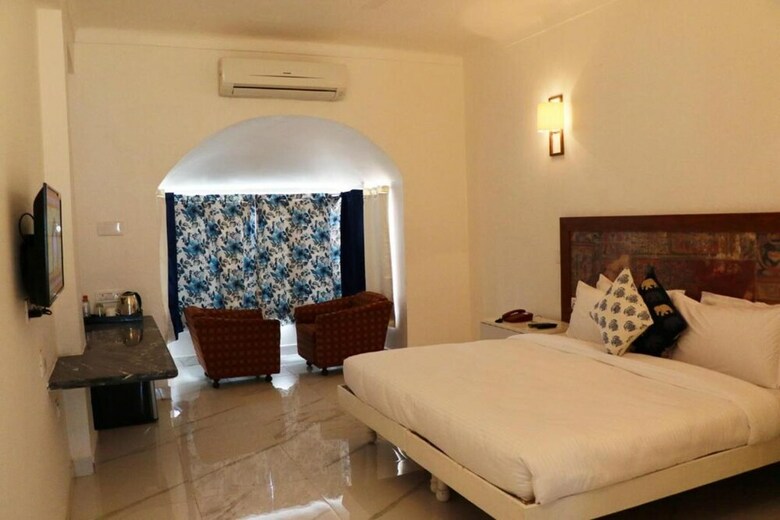Hotel Hopp Inn Meera