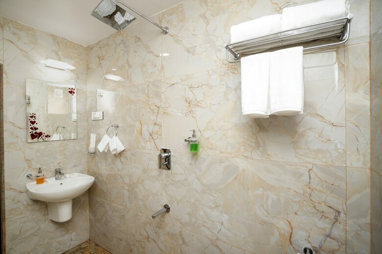 Hotel Sairaj Beach Resort