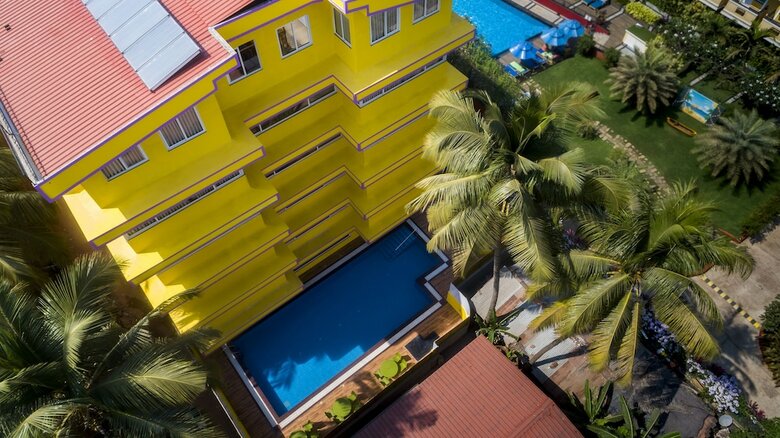 Hotel Sairaj Beach Resort