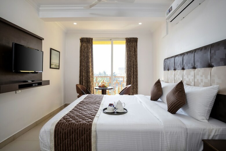 Hotel Sairaj Beach Resort
