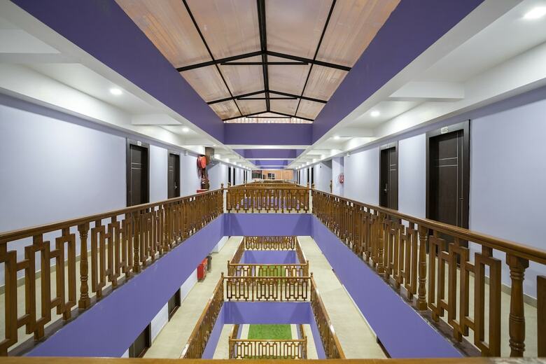 Hotel Sairaj Beach Resort
