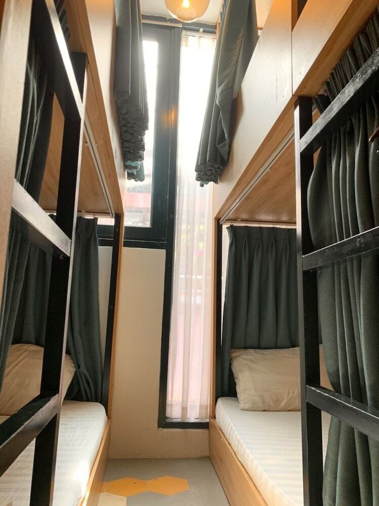 Hostal Red Roses Hostel Bui Vien