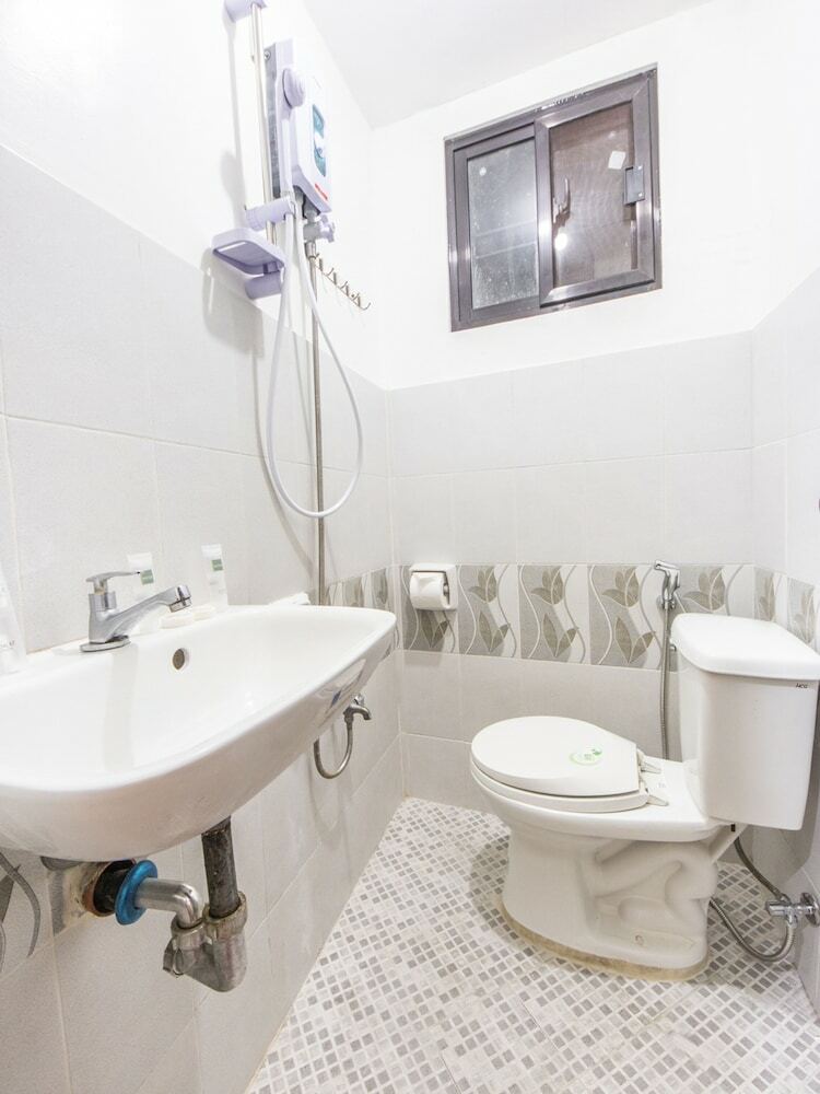 Hotel Oyo 578 Red Velvet Suites
