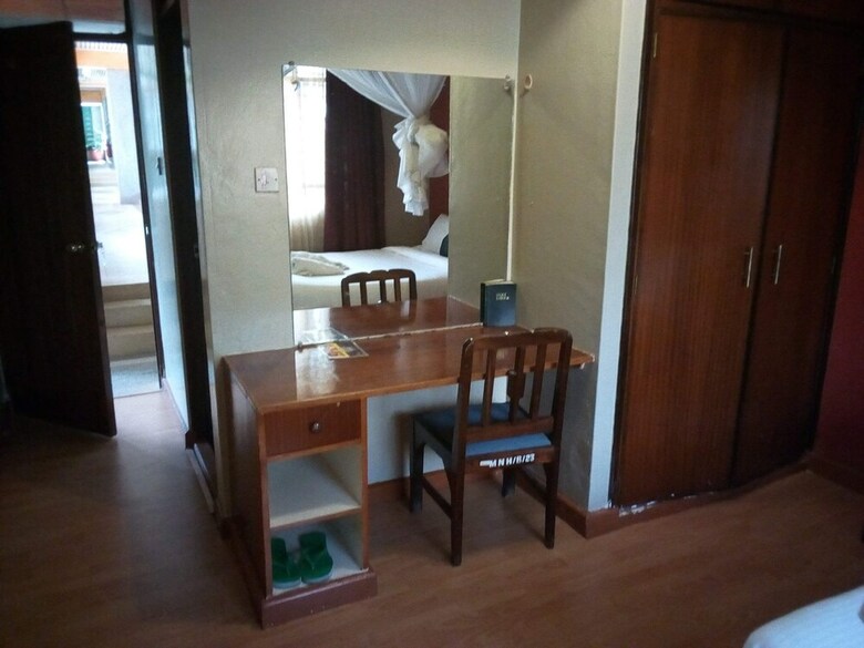 Matuu Ndallas Hotel