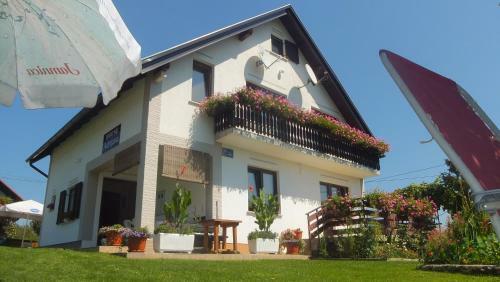 Hostal Guest House Adrijana