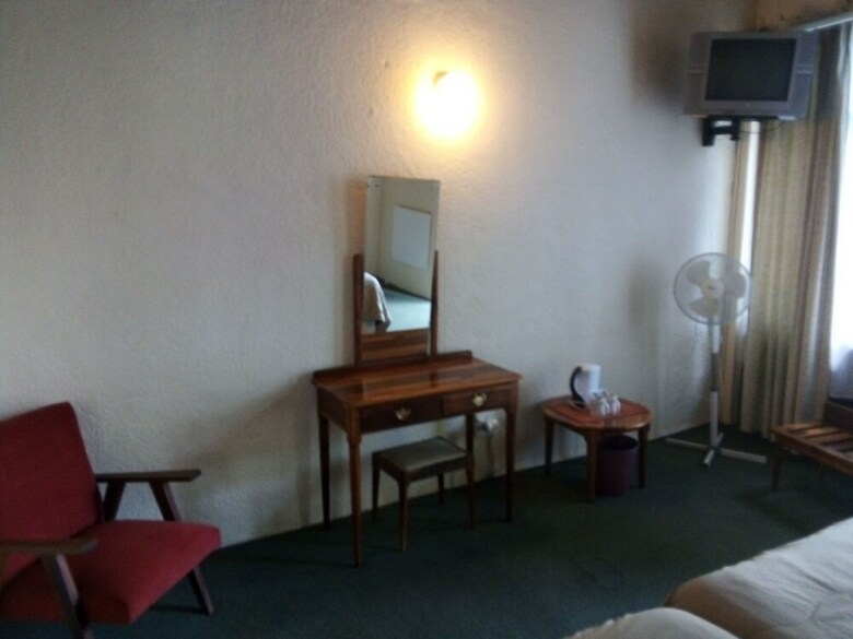 Hotel Eden Country Inn
