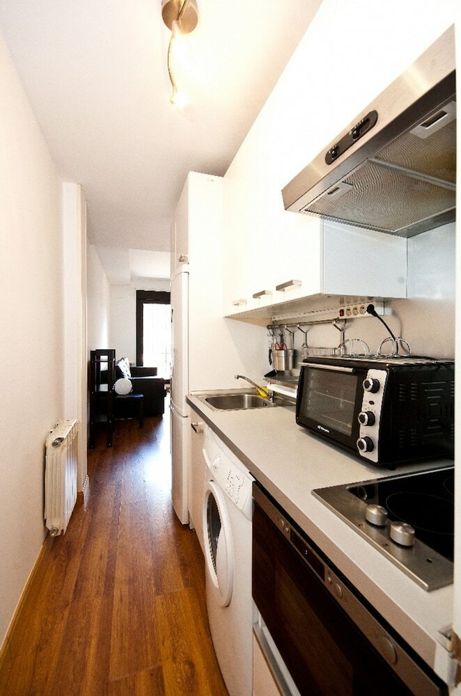 Apartamentos Charming Madrid Urgel